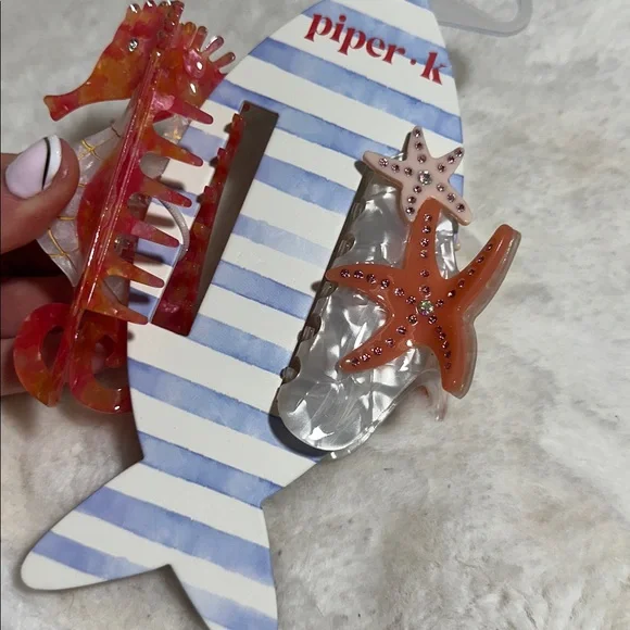 Piper K set of 2 seahorse and starfish hair claw clips - Picture 2 of 2